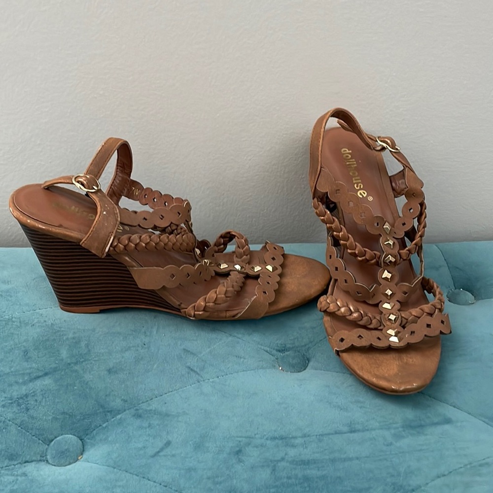 Dollhouse Wedges